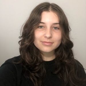 Meet your Posher, Alexandra